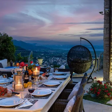 Villa Dolphin 10, Emma *